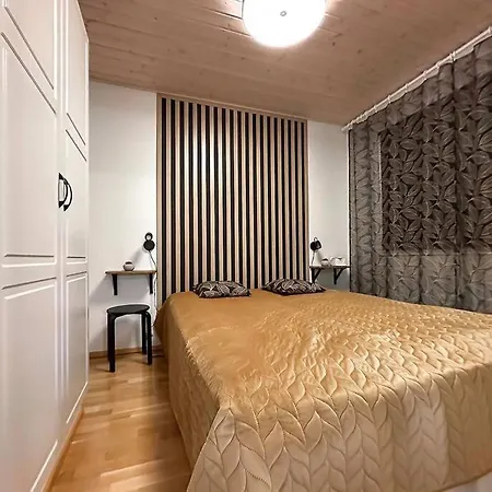 Ylaekerran Asunto Parvekkeella Ja Saunalla * Tahkovuori