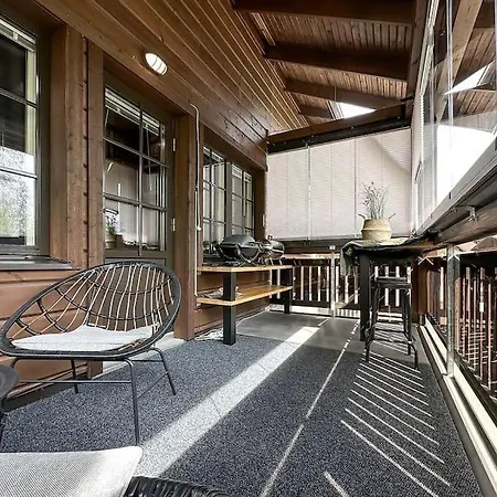 Ylaekerran Asunto Parvekkeella Ja Saunalla Feriehus *